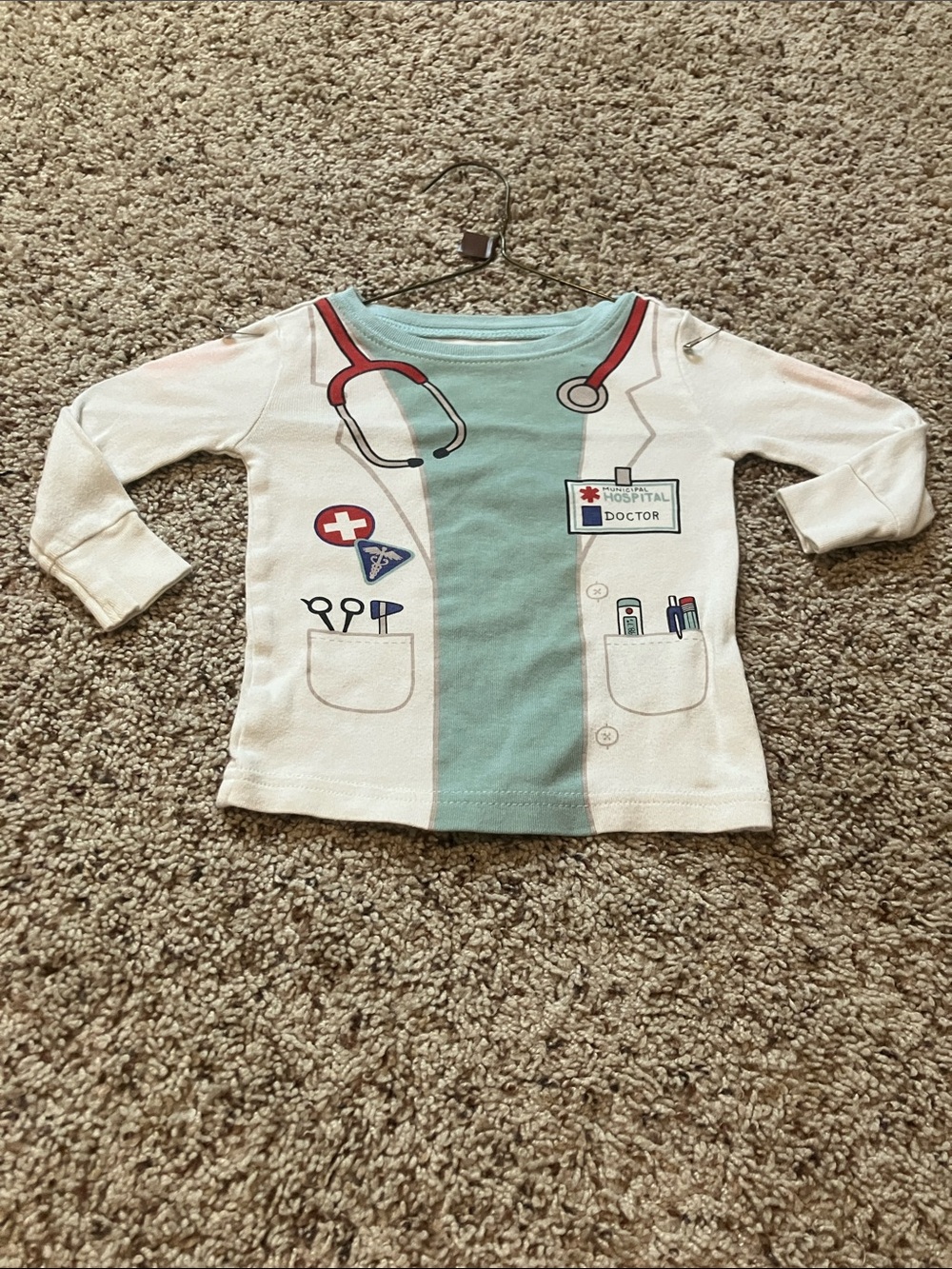 Old Navy White and Mint Green Doctor Costume Long-Sleeve Tee